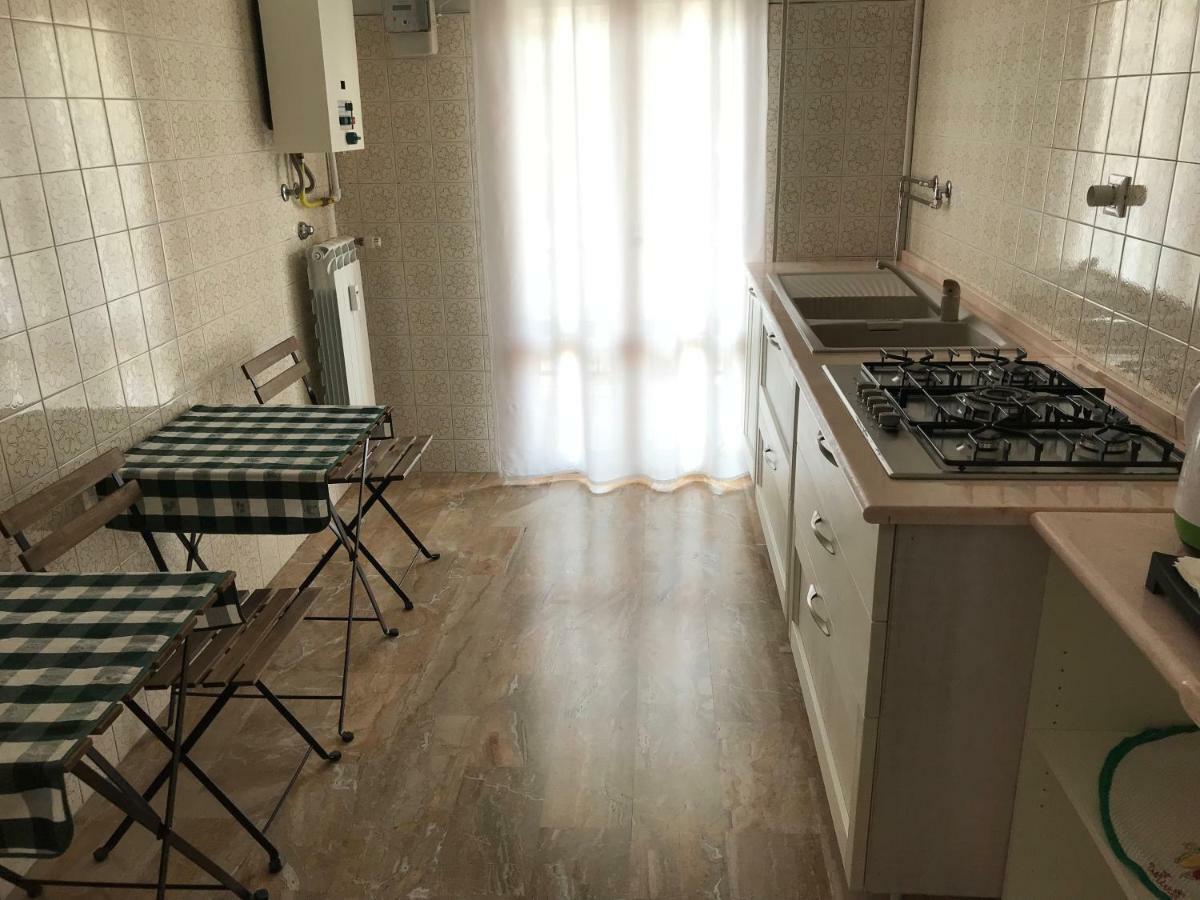 ホテル Casa Da Ilaria ソットマリーナ エクステリア 写真